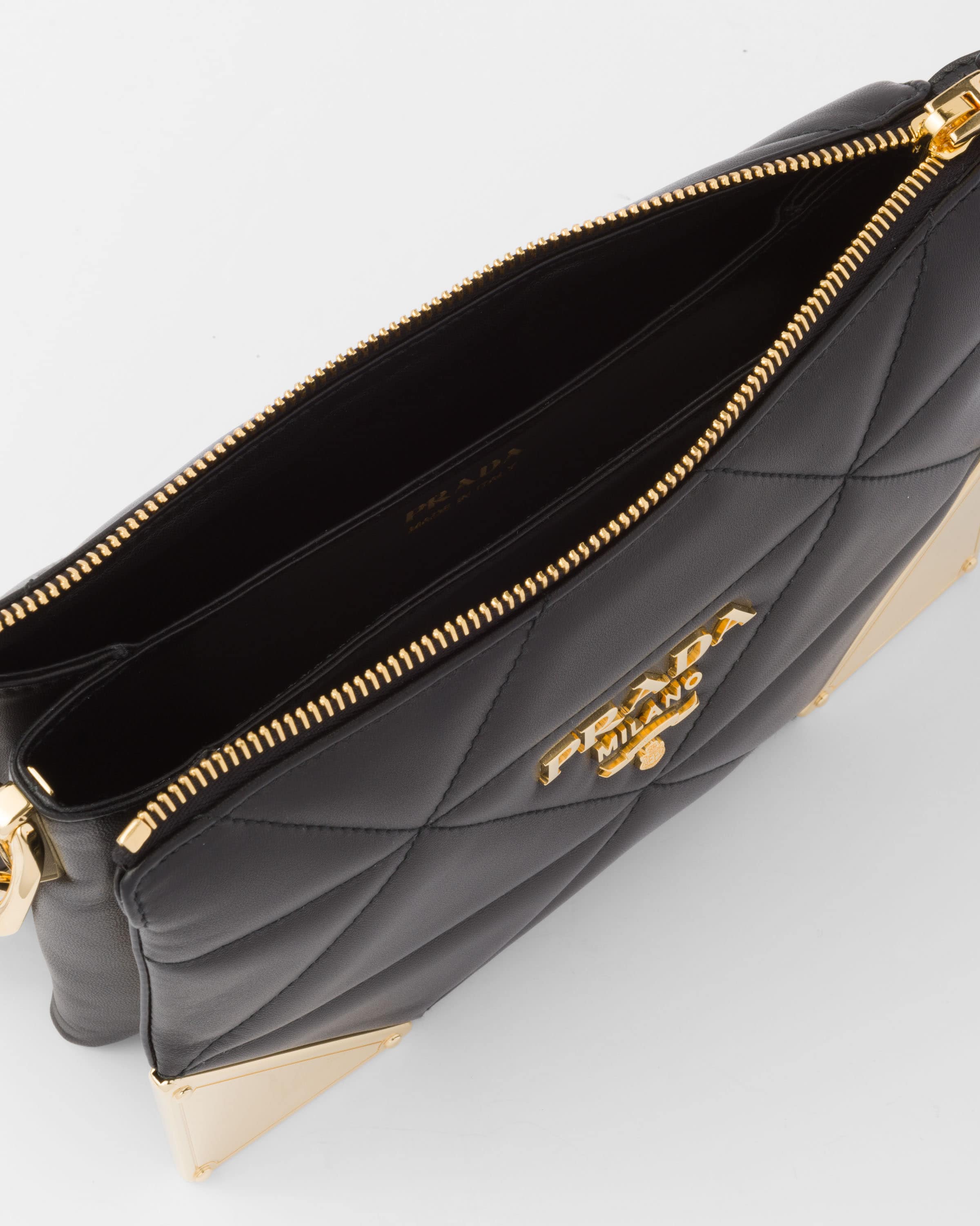 Prada حقيبة كتف من جلد نابا بتصميم مبطن 5