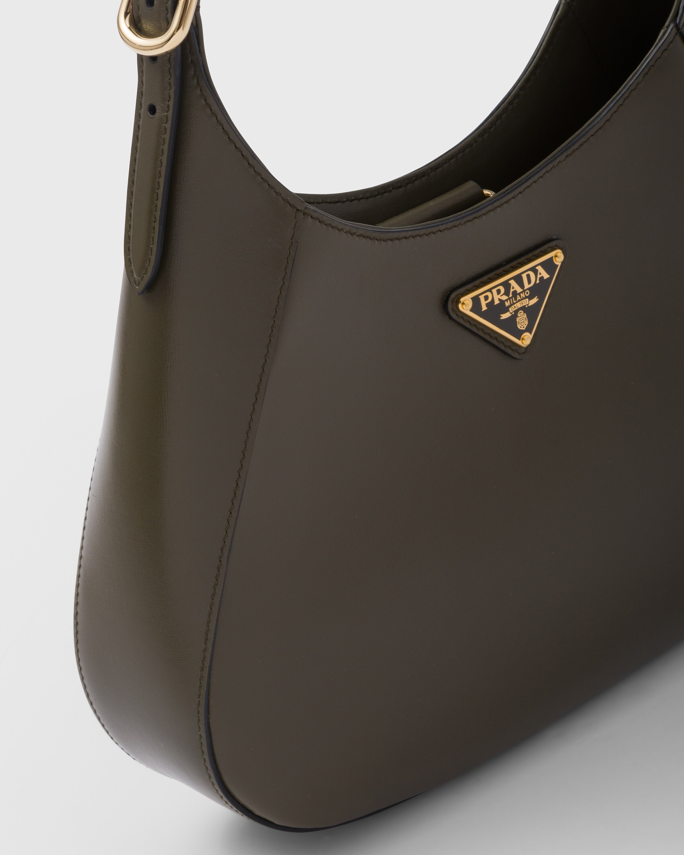 Prada Leather shoulder bag 7