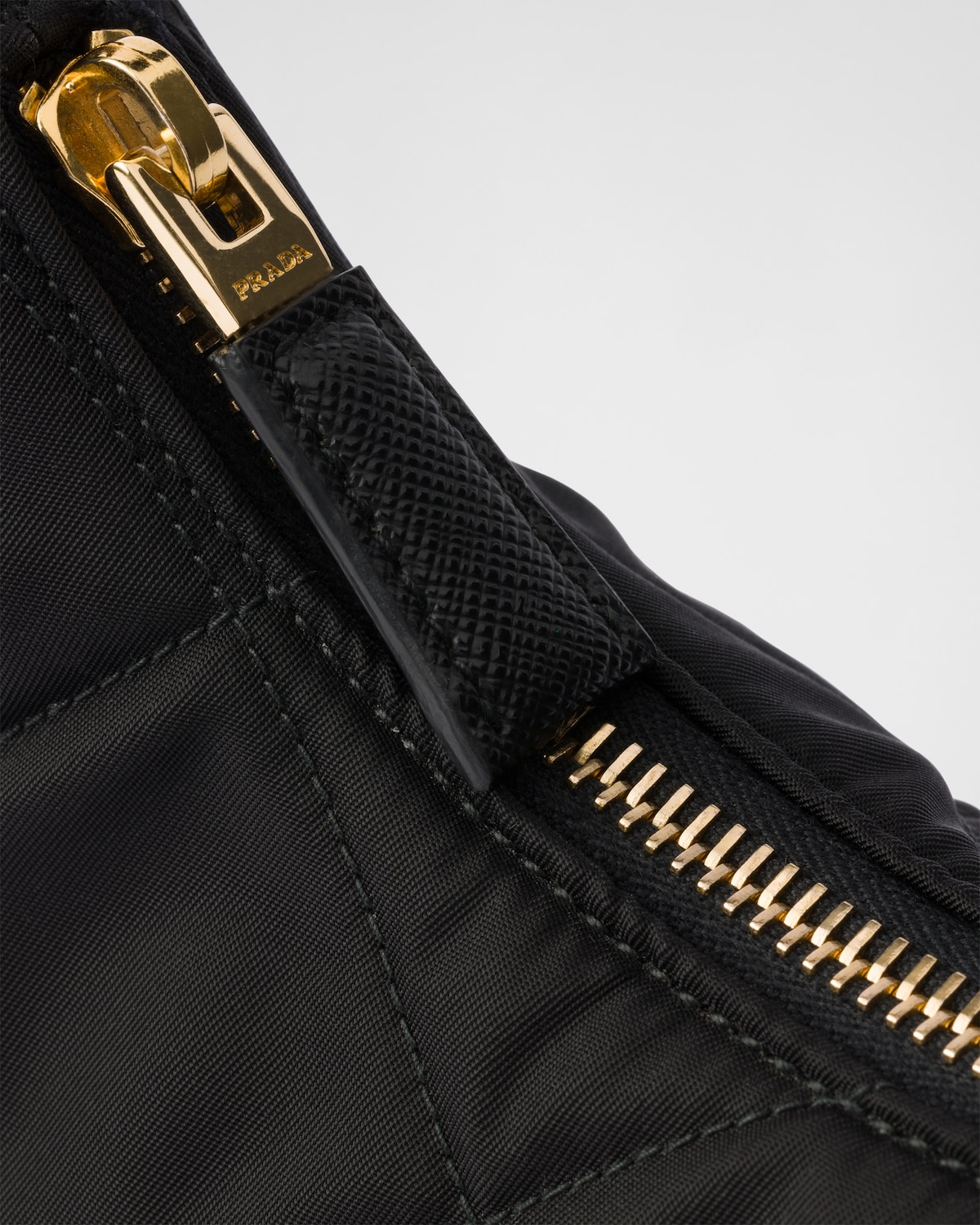 Black Prada Reedition 1995 Chaîne Renylon Minibag PRADA