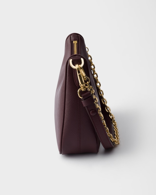 Mini sac Prada Re-Edition en cuir Saffiano - Bordeaux Mini sac Prada Re-Edition en cuir Saffiano - Bordeaux