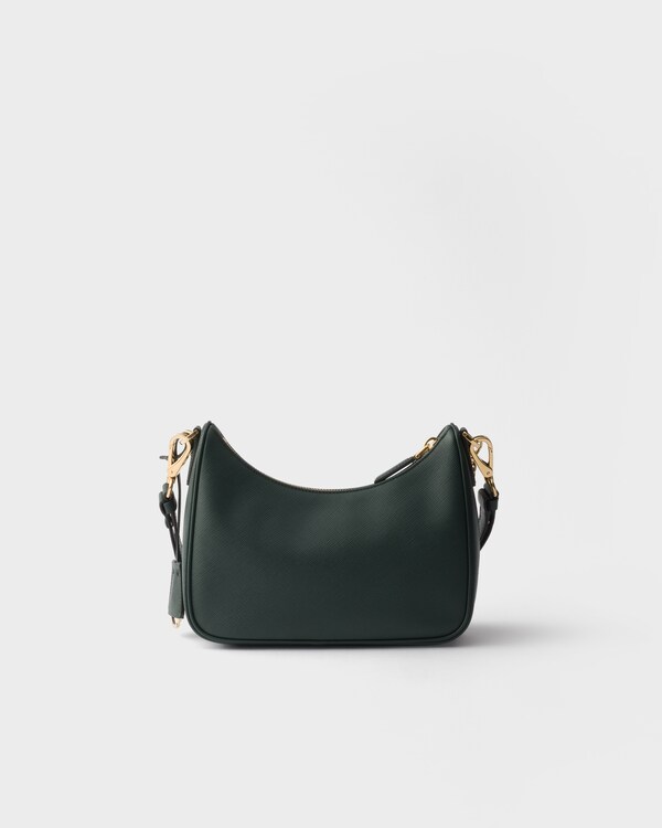 حقيبة Prada Re-Edition صغيرة من جلد "سافيانو" - أخضر زمردي حقيبة Prada Re-Edition صغيرة من جلد "سافيانو" - أخضر زمردي