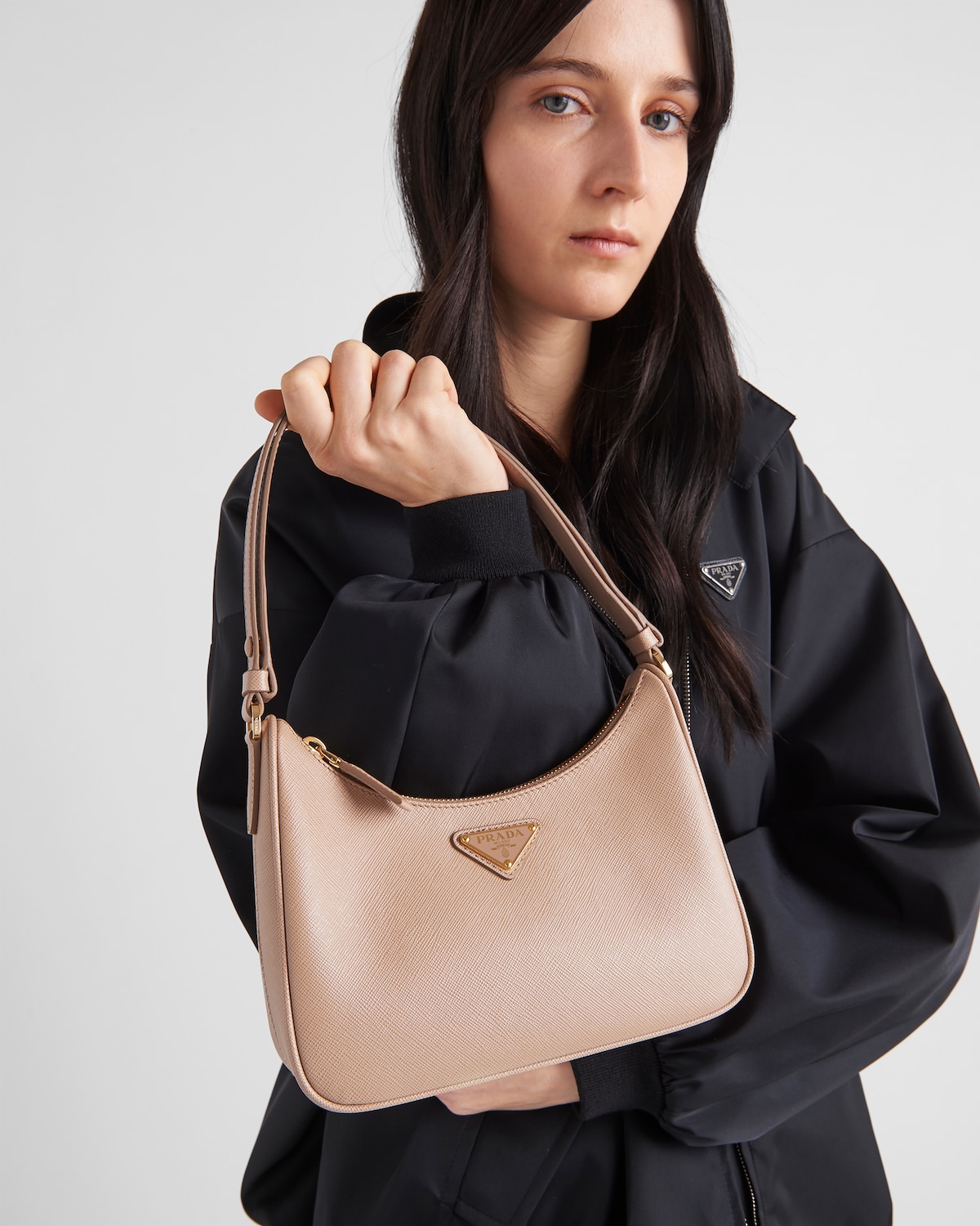 กระเป๋าถือผู้หญิง ของผู้หญิง | PRADA