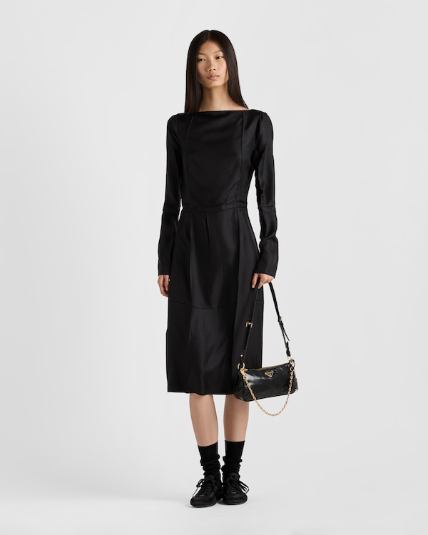 Prada Re-Edition 2002 medium leather shoulder bag  Prada Re-Edition 2002 medium leather shoulder bag