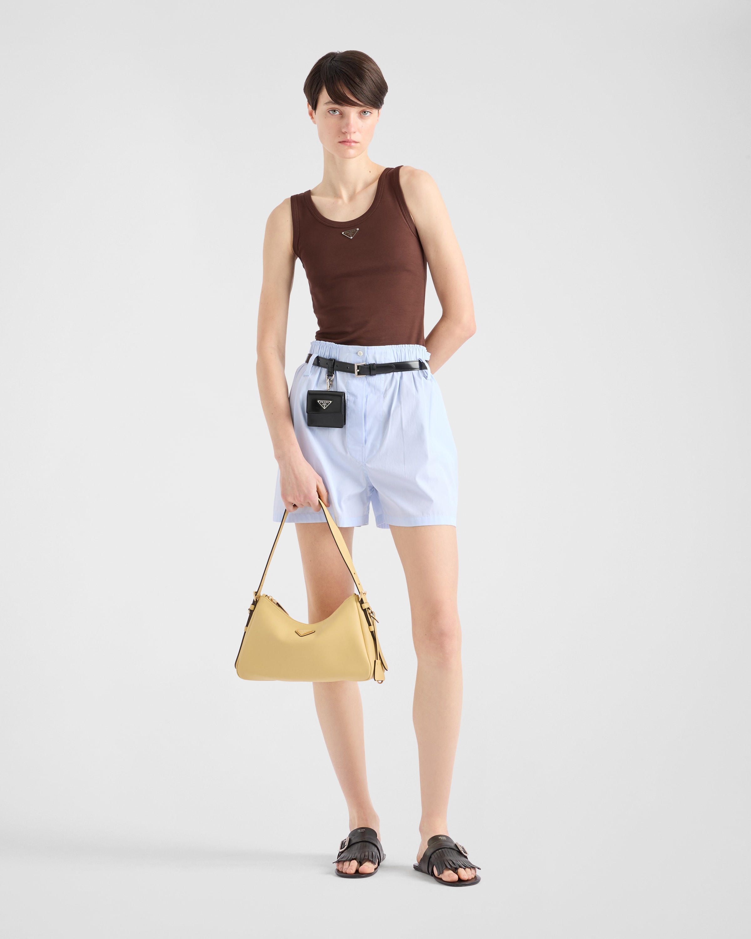 Prada Mittelgrosse Aimée Schultertasche Aus Leder In Vanille