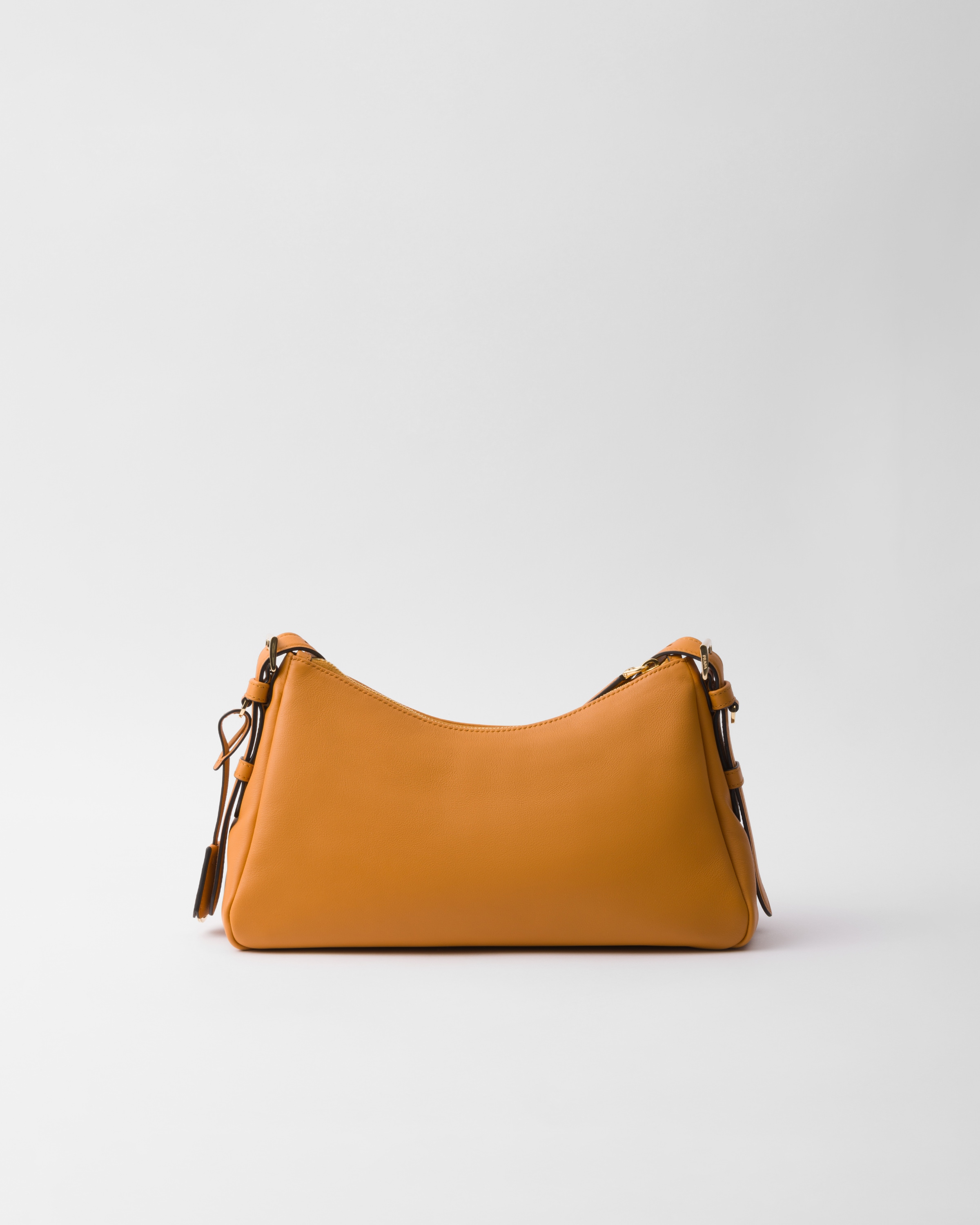 Prada Mittelgrosse Aimée Schultertasche Aus Leder In Amber