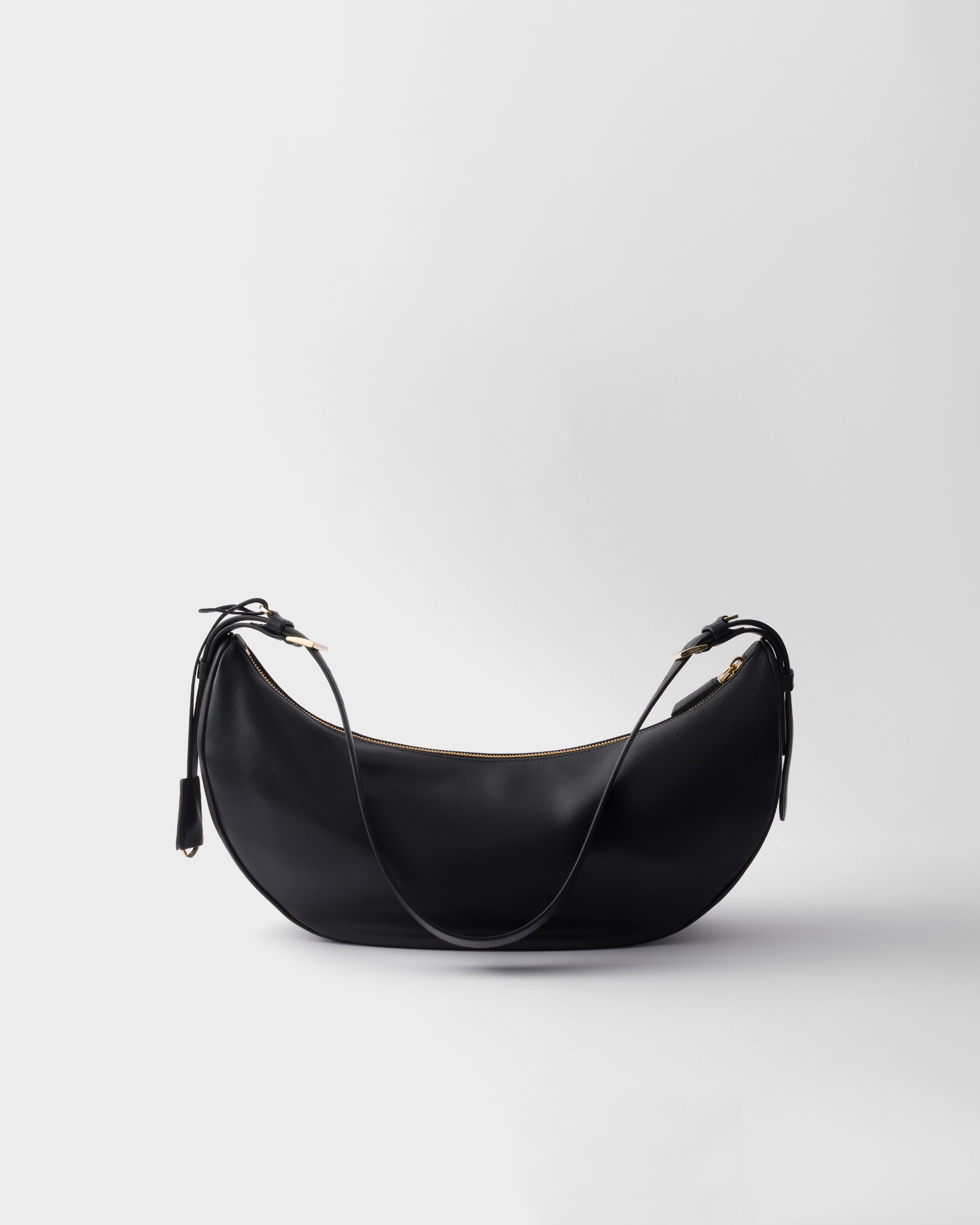 選ぶなら shoulder leather large Demi-lune Prada Black bag PRADA | 名刺入れ/定期入れ