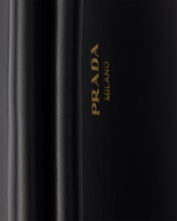 Prada Enchaîné mittelgroße Tasche aus Leder Prada Enchaîné mittelgroße Tasche aus Leder