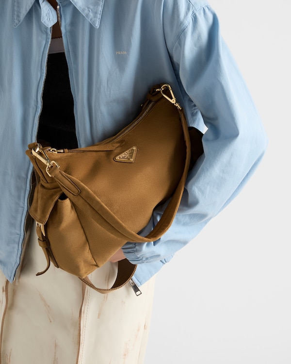 Borsa Prada Explore large in pelle scamosciata Borsa Prada Explore large in pelle scamosciata