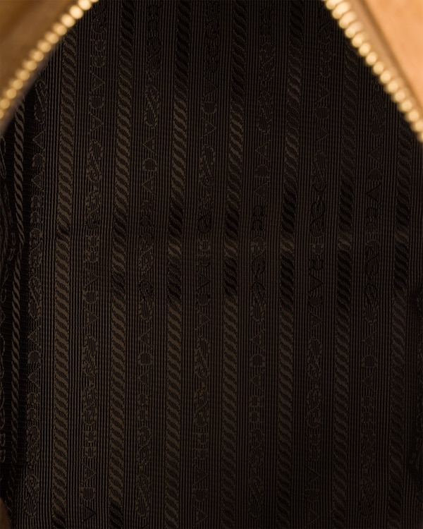 Borsa Prada Explore large in pelle scamosciata Borsa Prada Explore large in pelle scamosciata