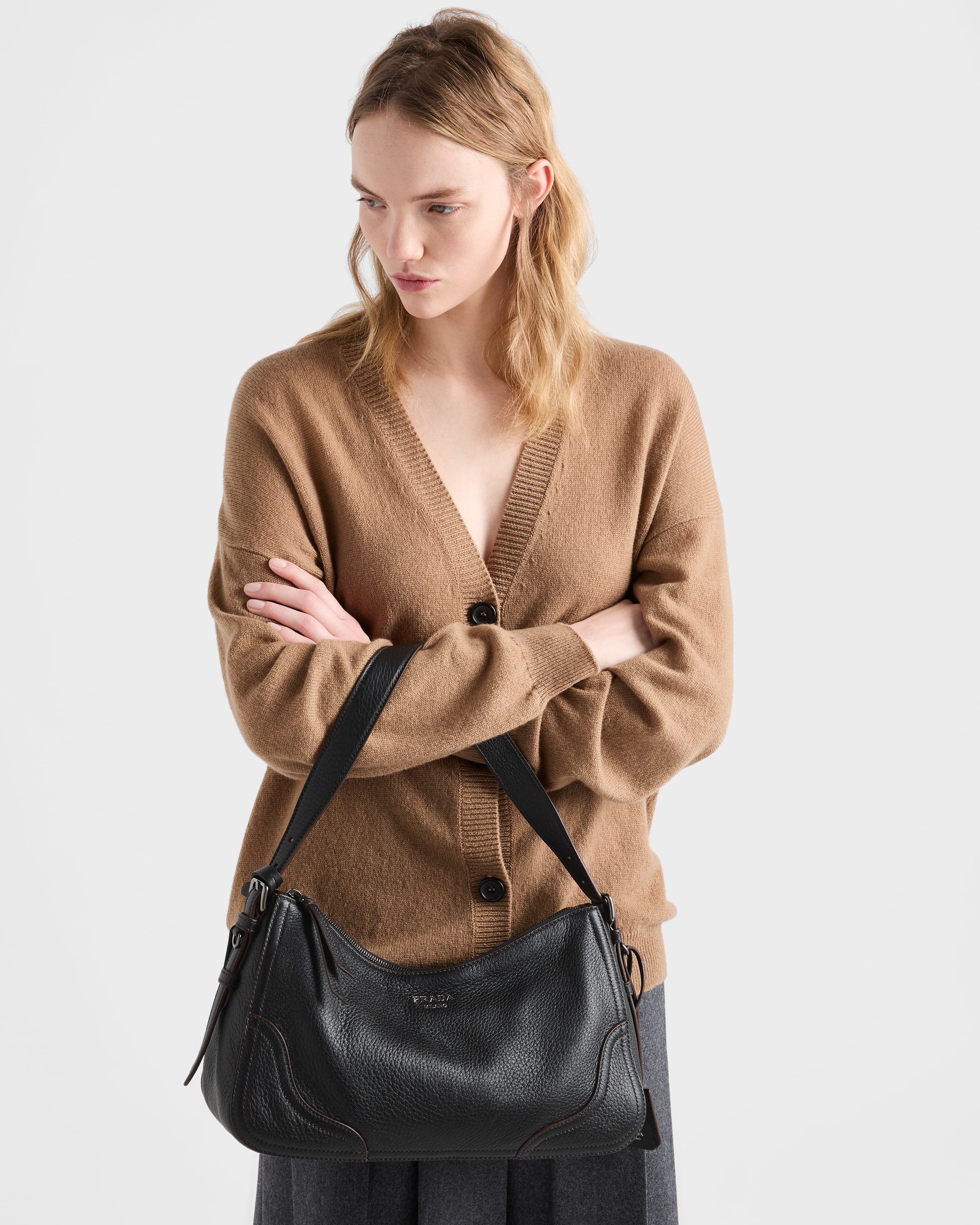 ブラック プラダ エメ ラージ レザー ショルダーバッグ | PRADA