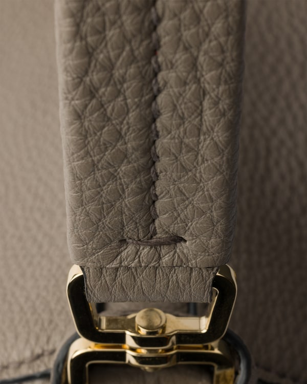 Medium leather shoulder bag - Clay Gray Medium leather shoulder bag - Clay Gray