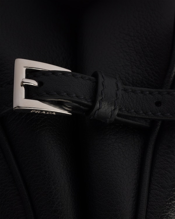 プラダ フォールド ミディアム レザーバッグ - ブラック プラダ フォールド ミディアム レザーバッグ - ブラック