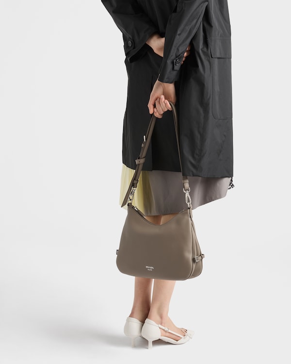 プラダ フォールド ミディアム レザーバッグ - クレイグレー プラダ フォールド ミディアム レザーバッグ - クレイグレー