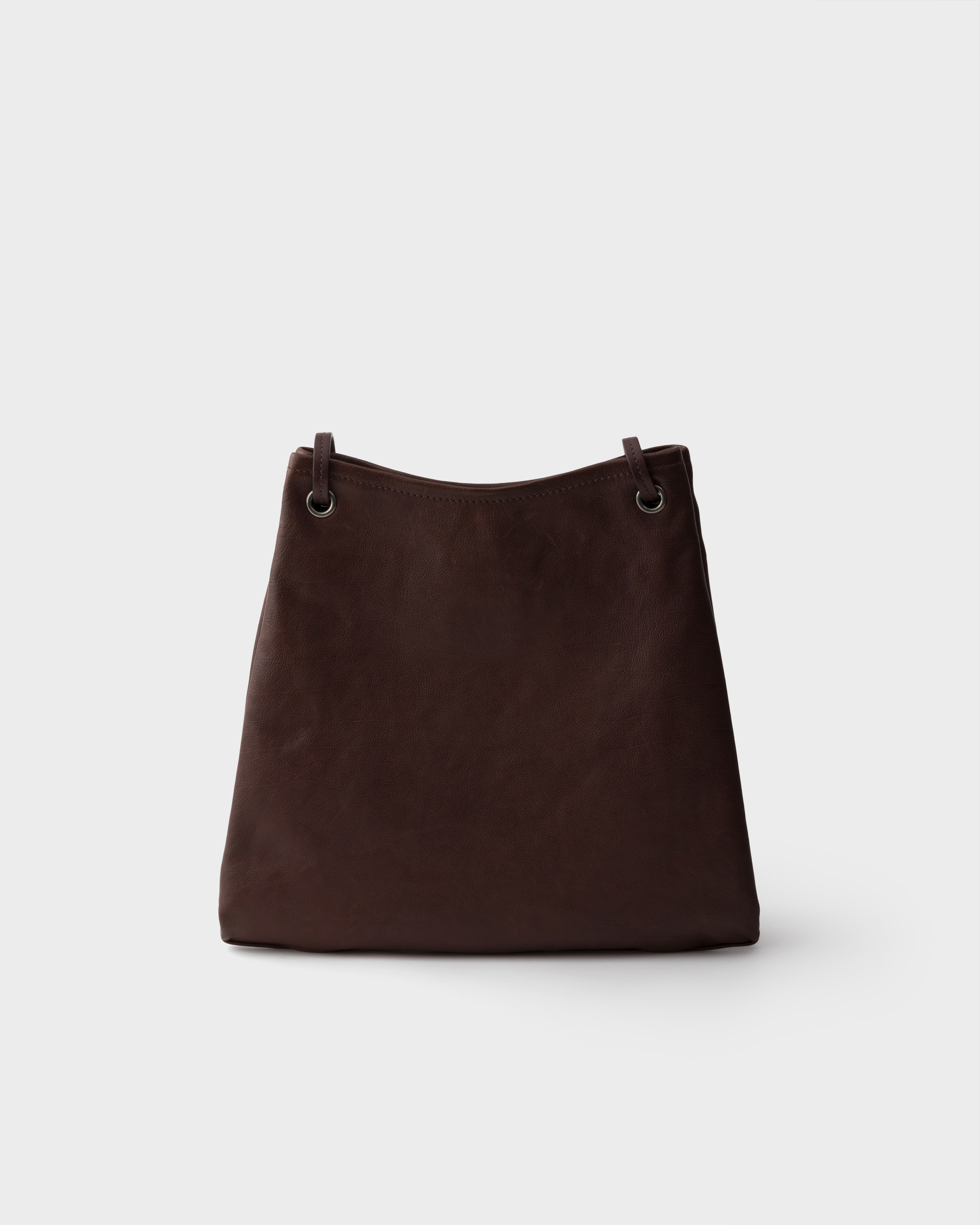 ココアブラウン プラダ ルート ラージ レザー バッグ | PRADA