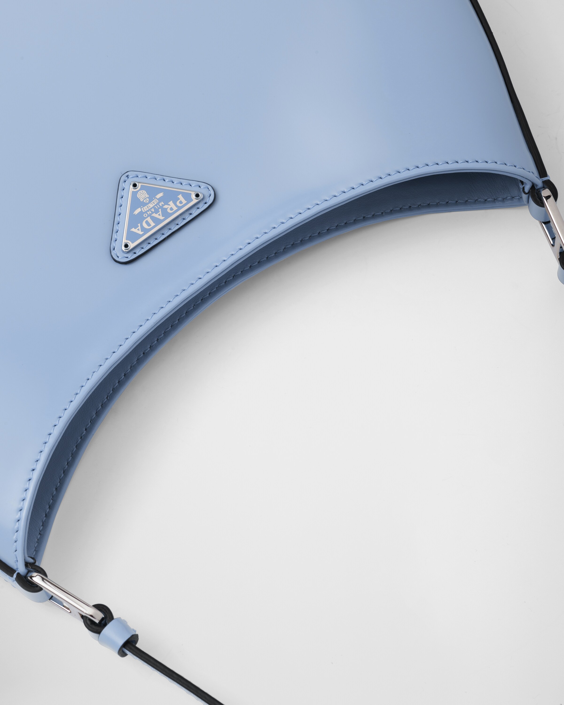 Prada Prada Cleo 亮面皮革单肩包 7