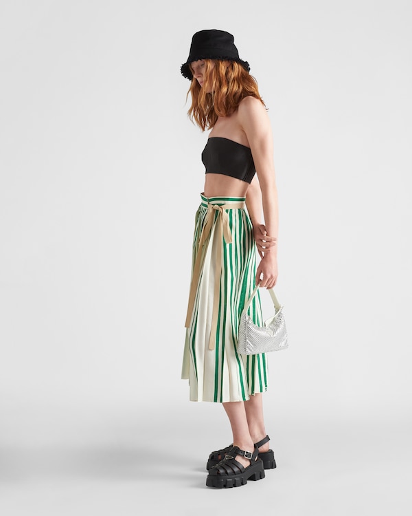 Mini sac Prada Re-Edition en satin à cristaux Mini sac Prada Re-Edition en satin à cristaux