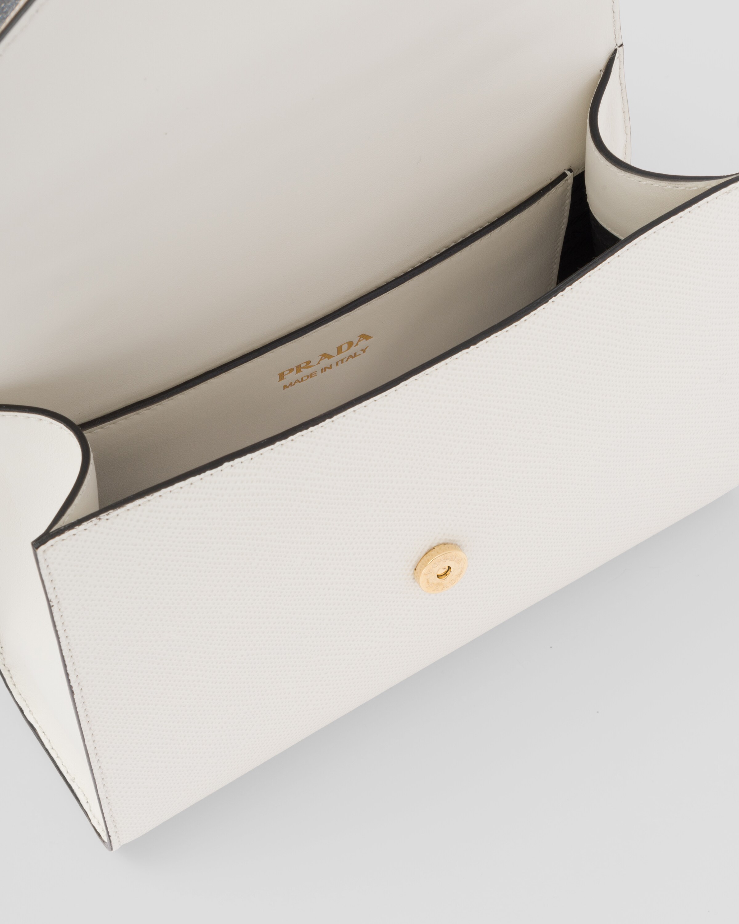 Prada حقيبة Prada Monochrome من الجلد والسافيانو 5