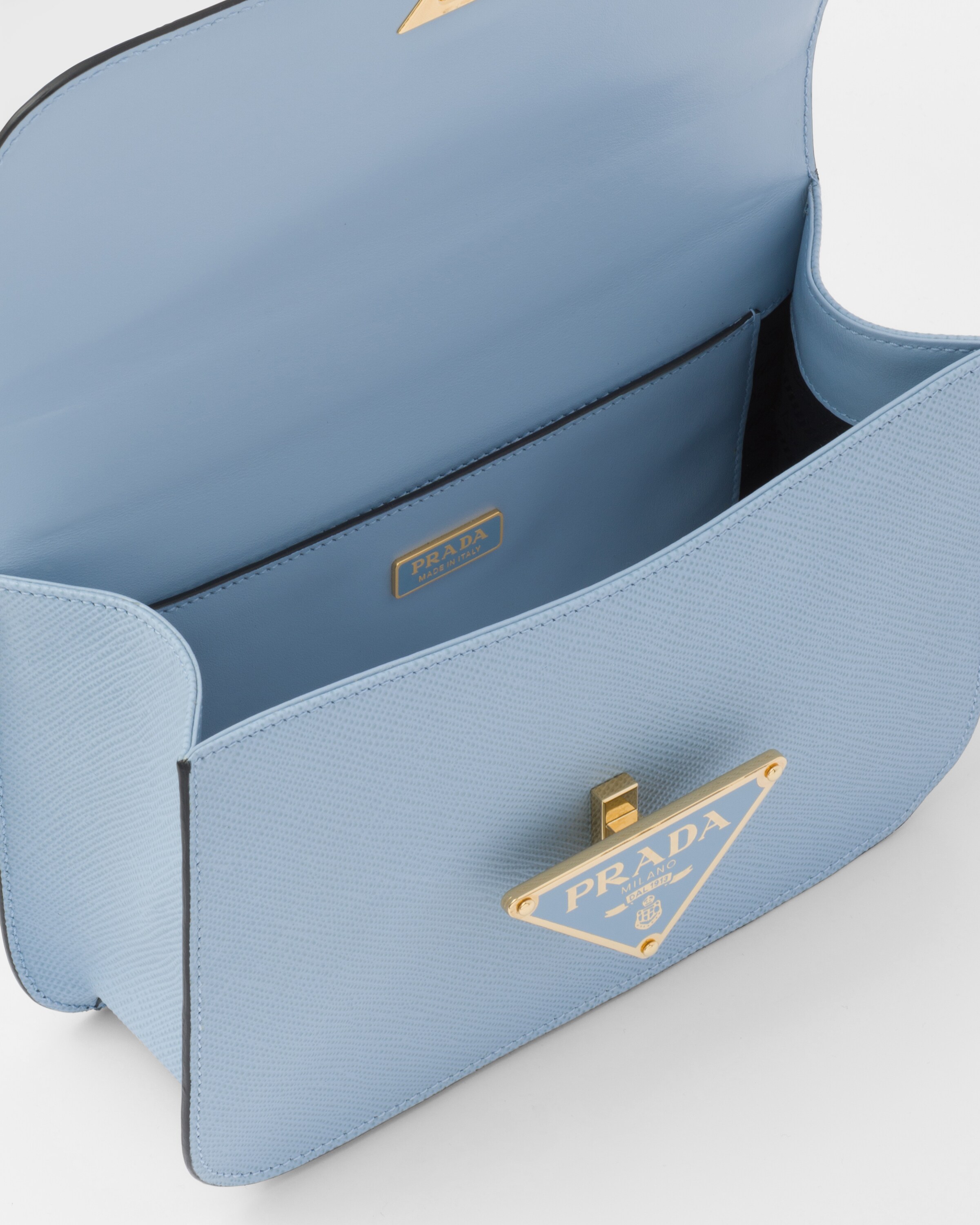 Prada حقيبة كتف من جلد سافيانو 5