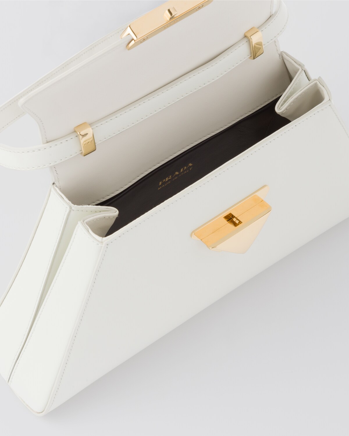 White Formal Hand Bag P35959