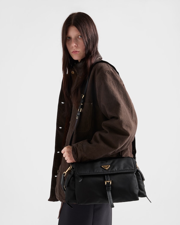 Borsa Prada Explore large in Re-Nylon con pattina Borsa Prada Explore large in Re-Nylon con pattina