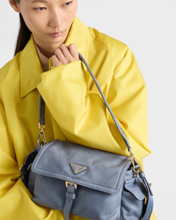 Borsa Prada Explore medium in nappa con pattina - Aviazione Borsa Prada Explore medium in nappa con pattina - Aviazione