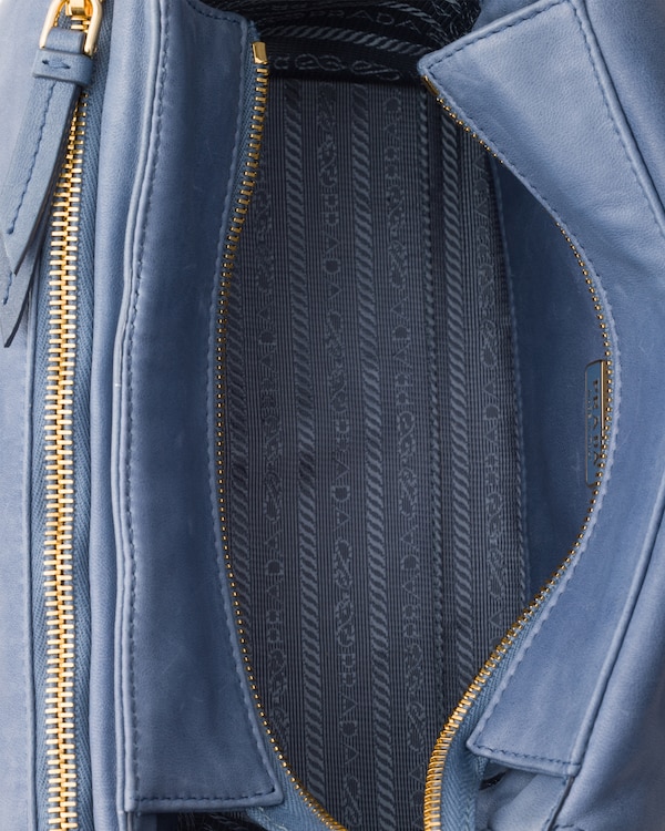 Borsa Prada Explore medium in nappa con pattina - Aviazione Borsa Prada Explore medium in nappa con pattina - Aviazione