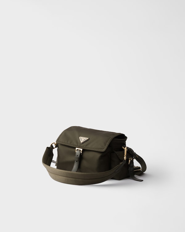Sac porté épaule Prada Explore en Re-Nylon moyen - Vert Forêt Sac porté épaule Prada Explore en Re-Nylon moyen - Vert Forêt