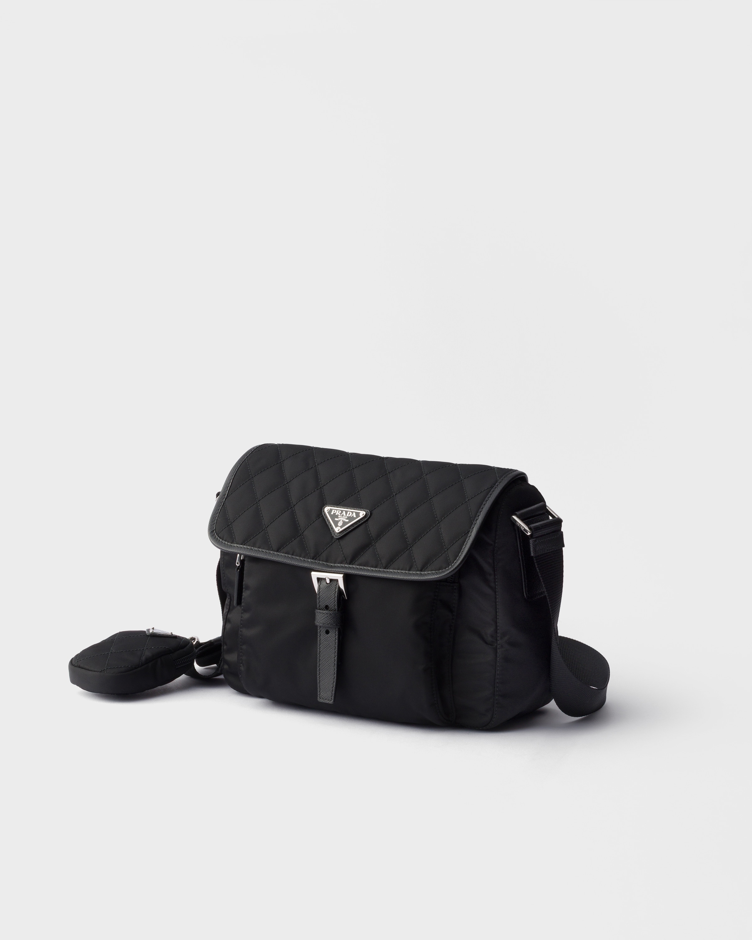 ブラック ミディアム キルテッド Re-nylon ショルダーバッグ
