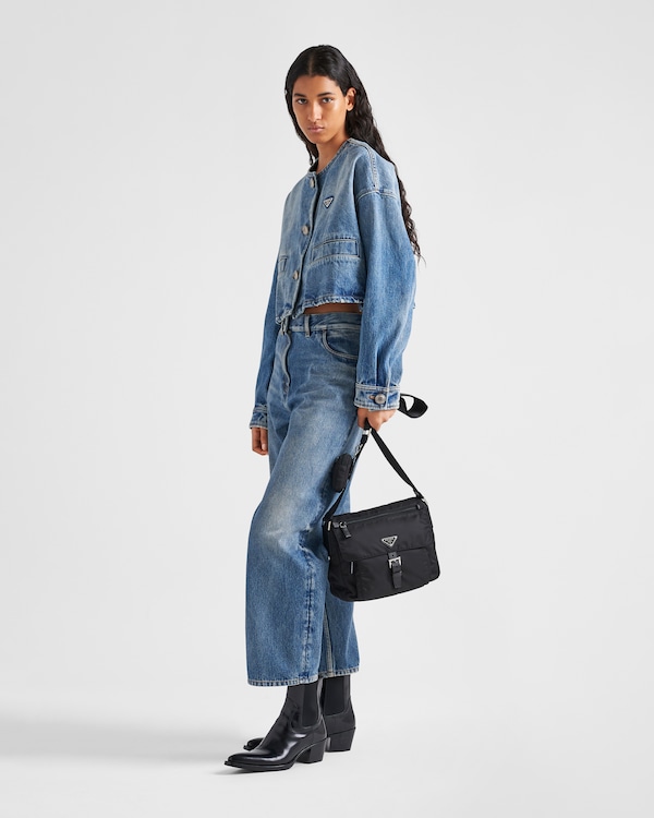 حقيبة كتف من قماش نايلون معاد تدويره حقيبة كتف من قماش نايلون معاد تدويره