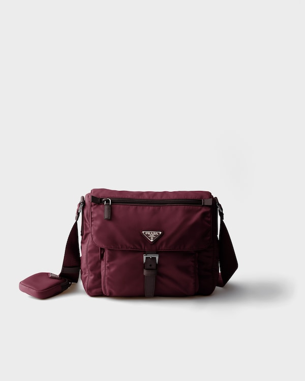 Schultertasche aus Re-Nylon - Burgunderrot Schultertasche aus Re-Nylon - Burgunderrot