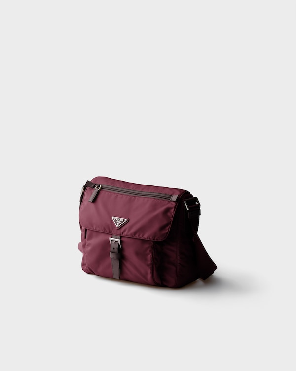 Schultertasche aus Re-Nylon - Burgunderrot Schultertasche aus Re-Nylon - Burgunderrot