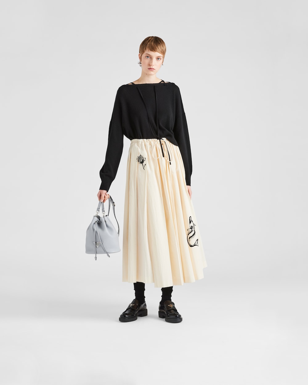 embroidered tulle bucket bolsa