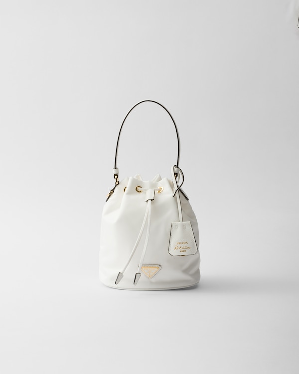 ショルダーバッグ・ポシェット Prada White Nylon Bucket Bag White/Baltic Blue Prada Mariner Re-Nylon small bucket bag