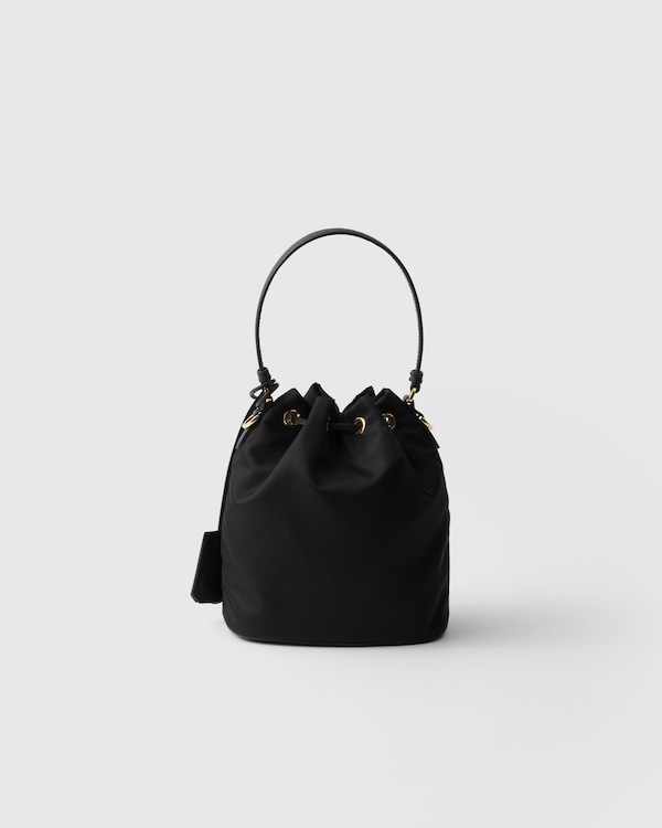 حقيبة صغيرة Prada Re-Edition 1978 من قماش نايلون معاد تدويره