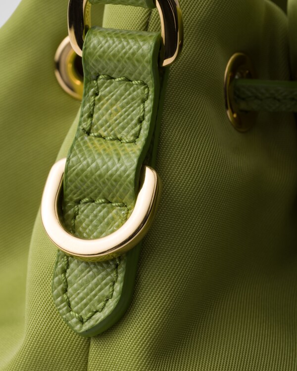 Mini sac Prada Re-Edition 1978 en Re-Nylon Mini sac Prada Re-Edition 1978 en Re-Nylon