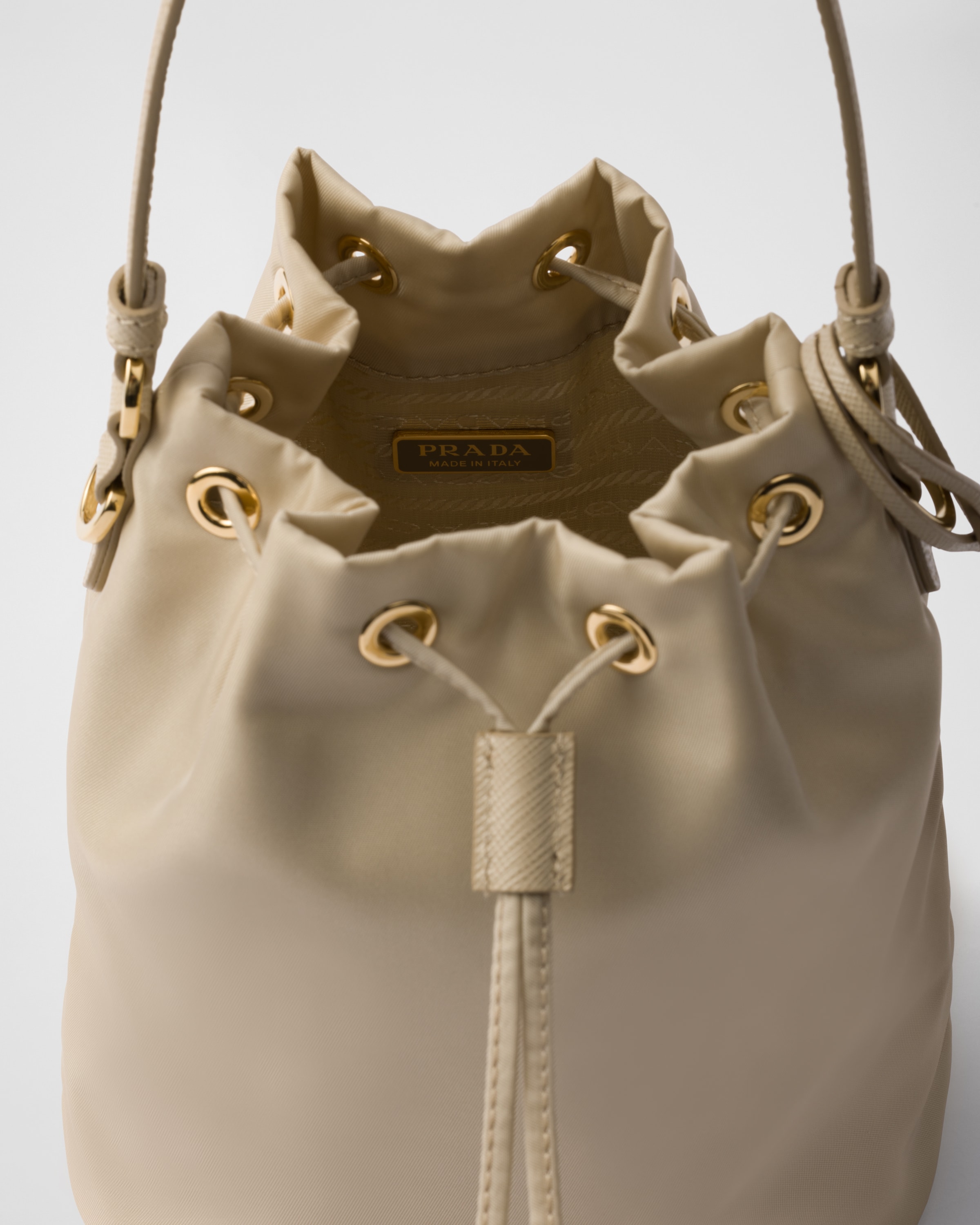 Mini bolsa Prada Re-Edition 1978 em Re-Nylon