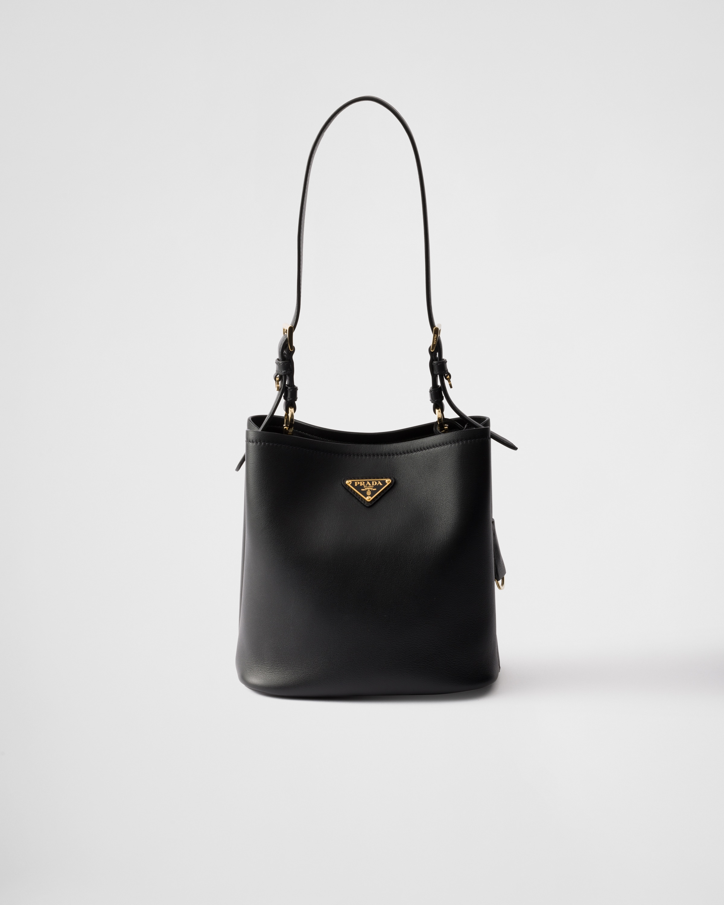 ブラック ミディアム レザー バッグ | PRADA