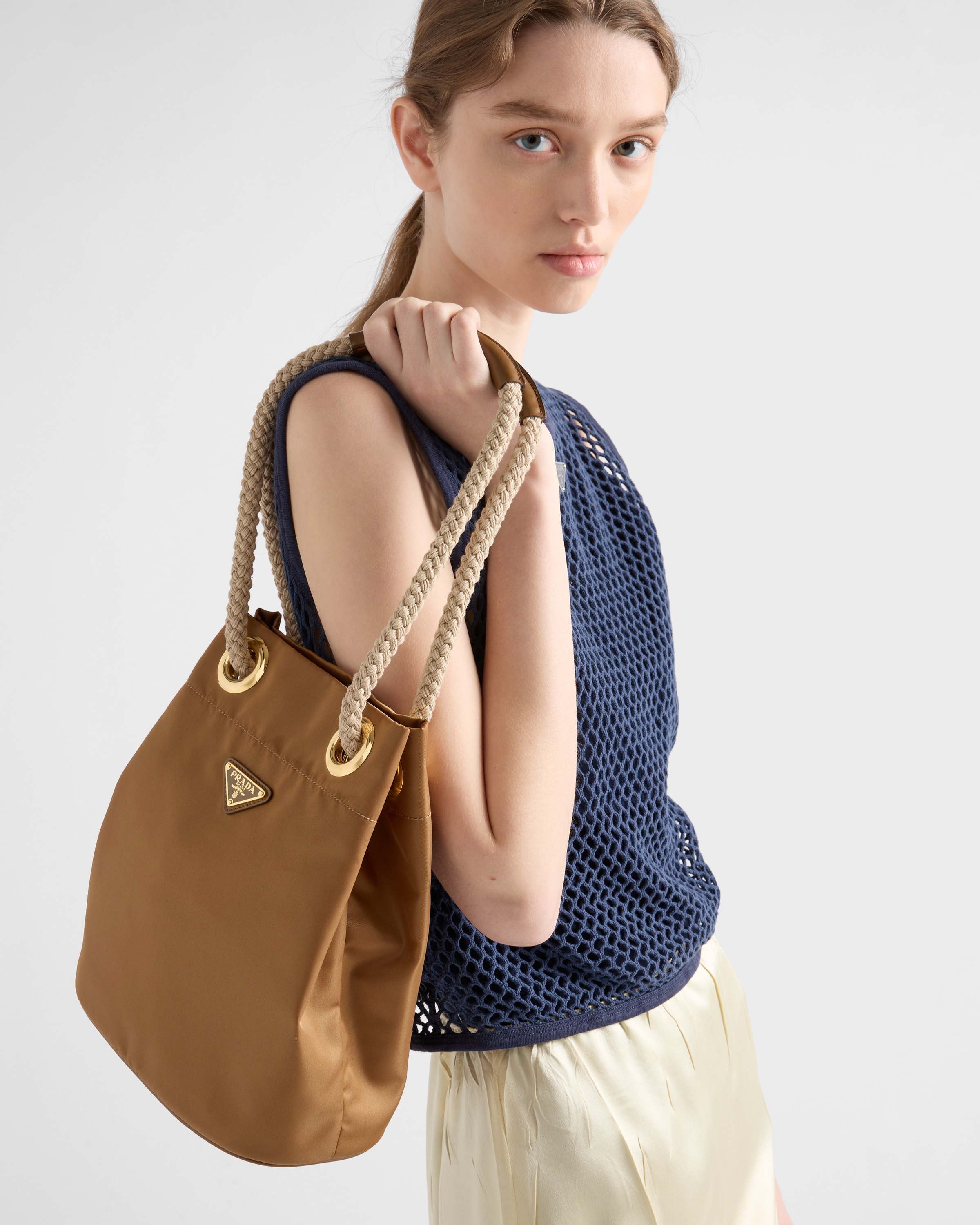 PRADA マリナー スモール Re-Nylon バケットバッグ オリーブ プラダ マリナースモール Re-Nylon バケットバッグ | PRADA