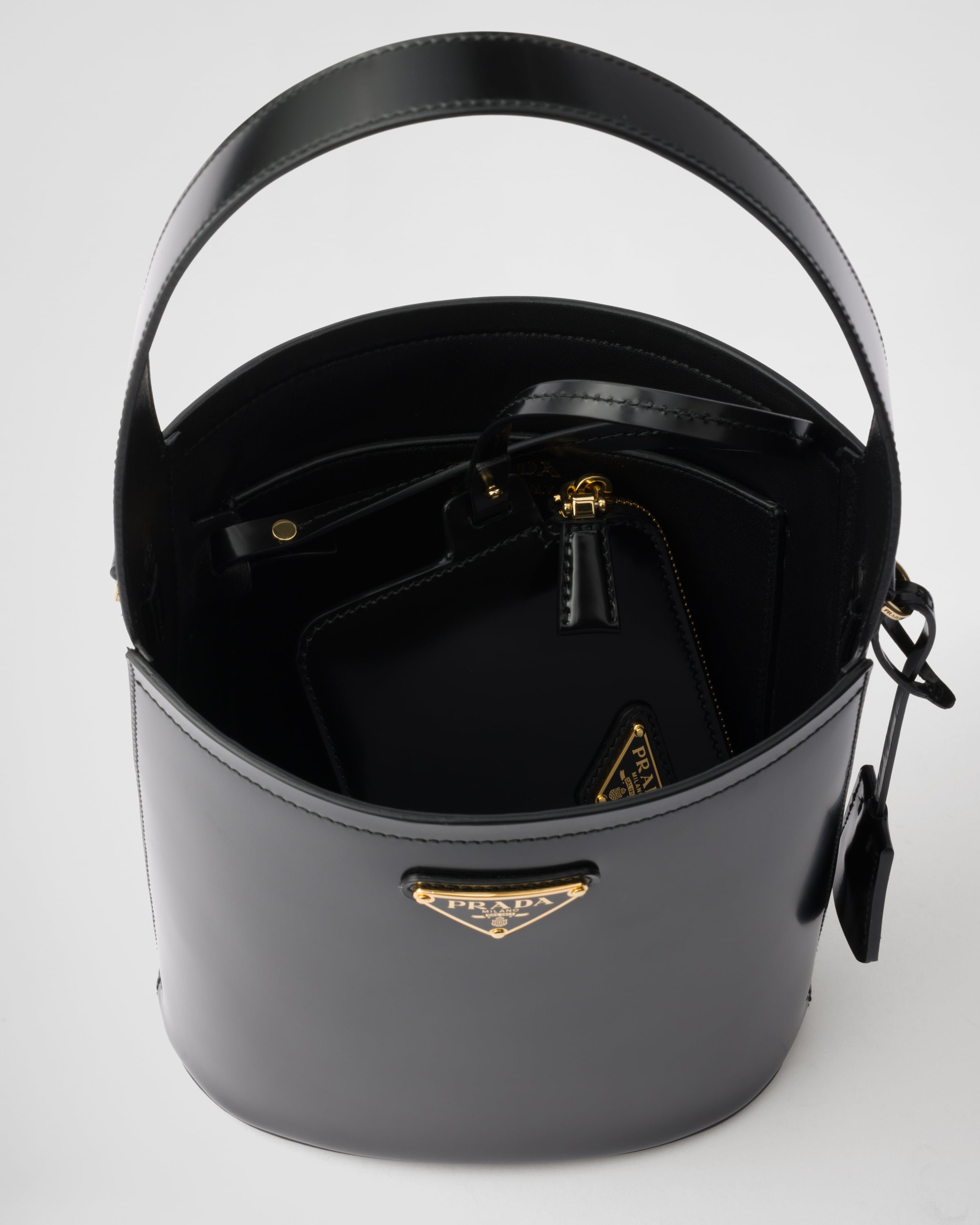 Mini sac seau en cuir brossé