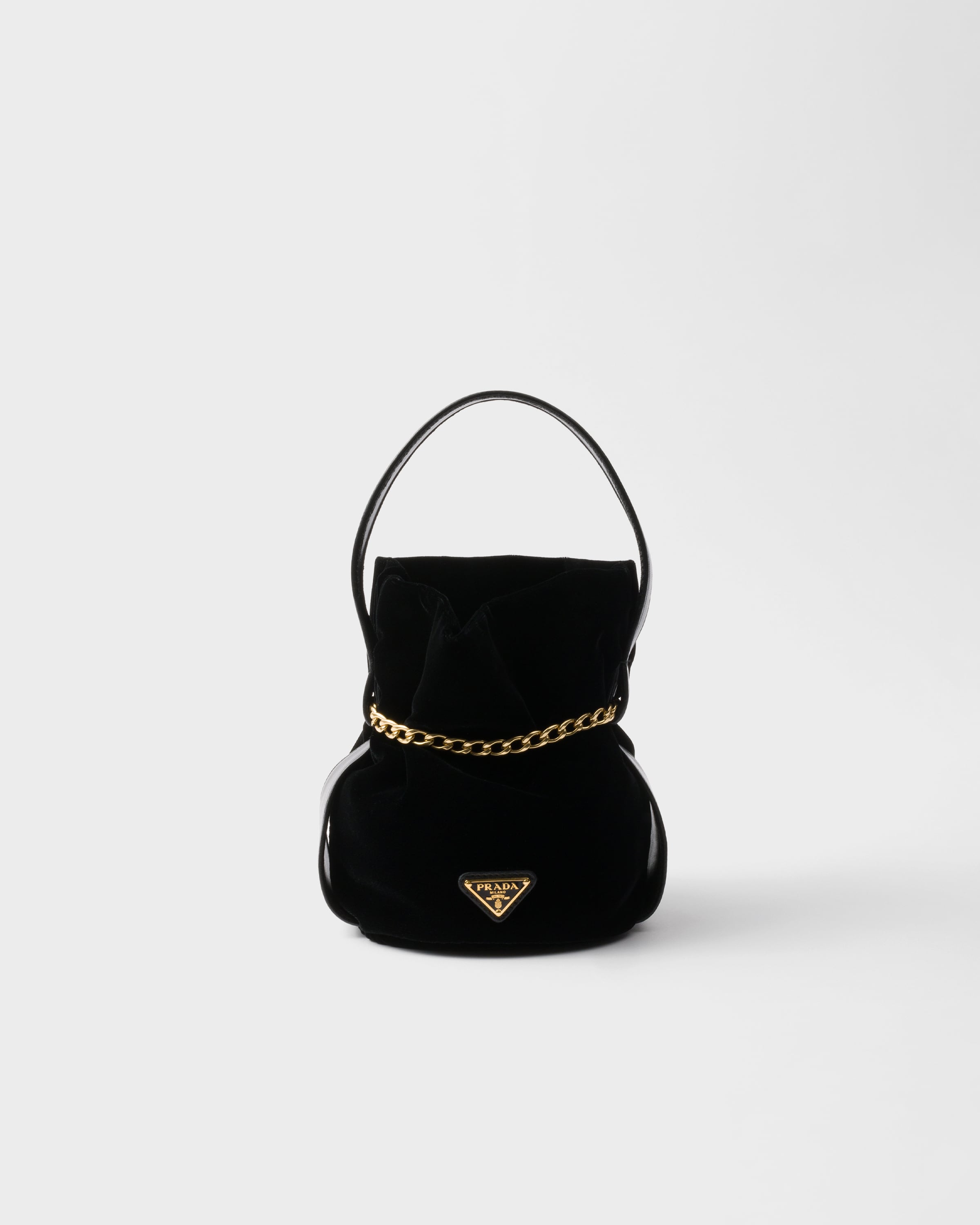 ねこ•*¨*•.¸♬︎ PRADA ミニバッグ ブラック 1BC145_2DKV_F0632_V_7NM_SLF.jpg