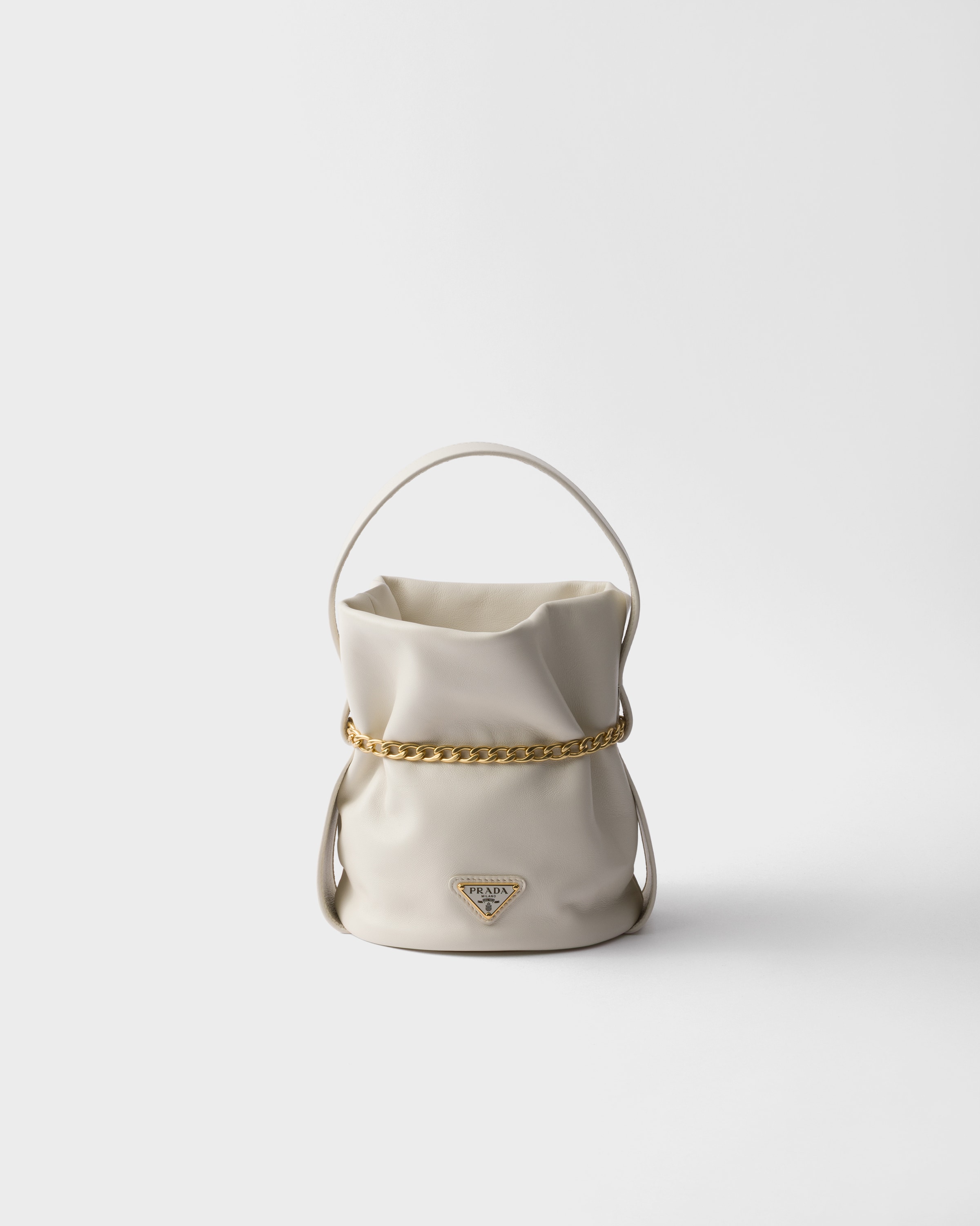 【関税・送料無料】Prada ホワイトレザーバケットバッグ White/Black プラダ バックル ベルト付 レザー バケットバッグ