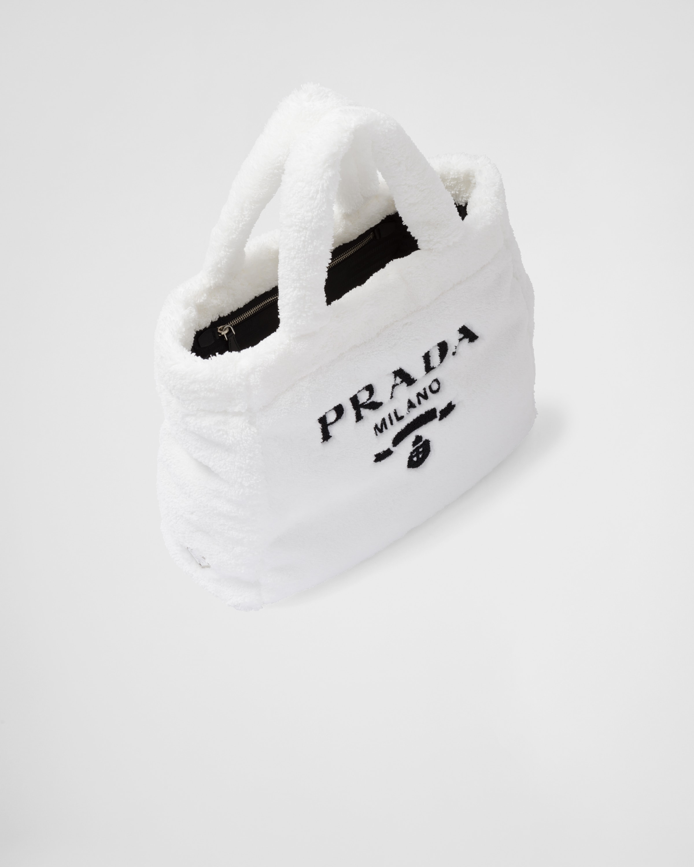Prada حقيبة تسوق من قماش تيري 3