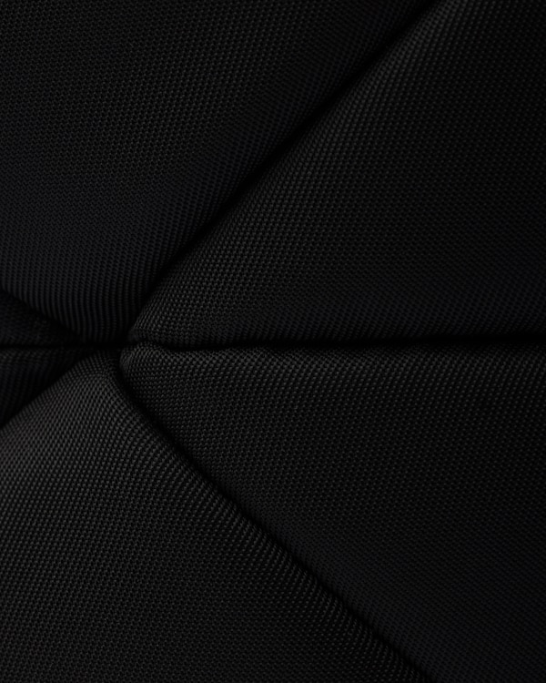 Borsa shopping small in Re-Nylon imbottito Borsa shopping small in Re-Nylon imbottito