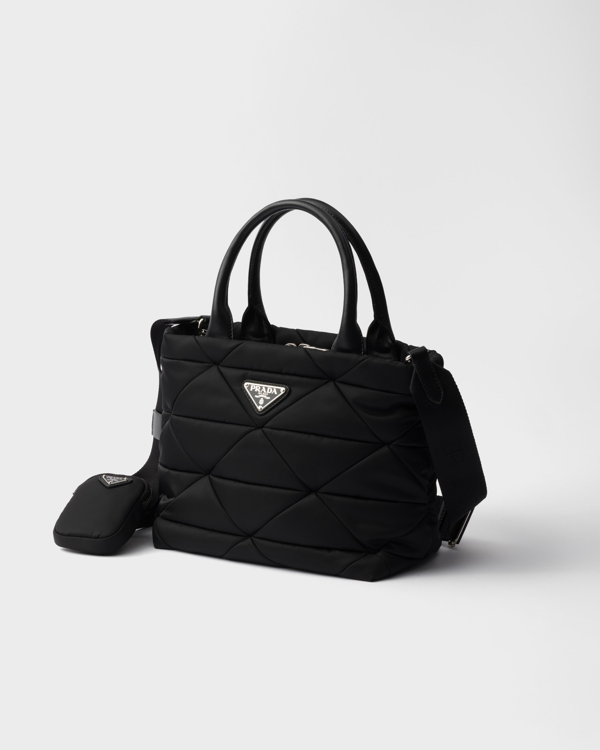 Prada Kleine Gepolsterte Tote Bag Aus Re-nylon