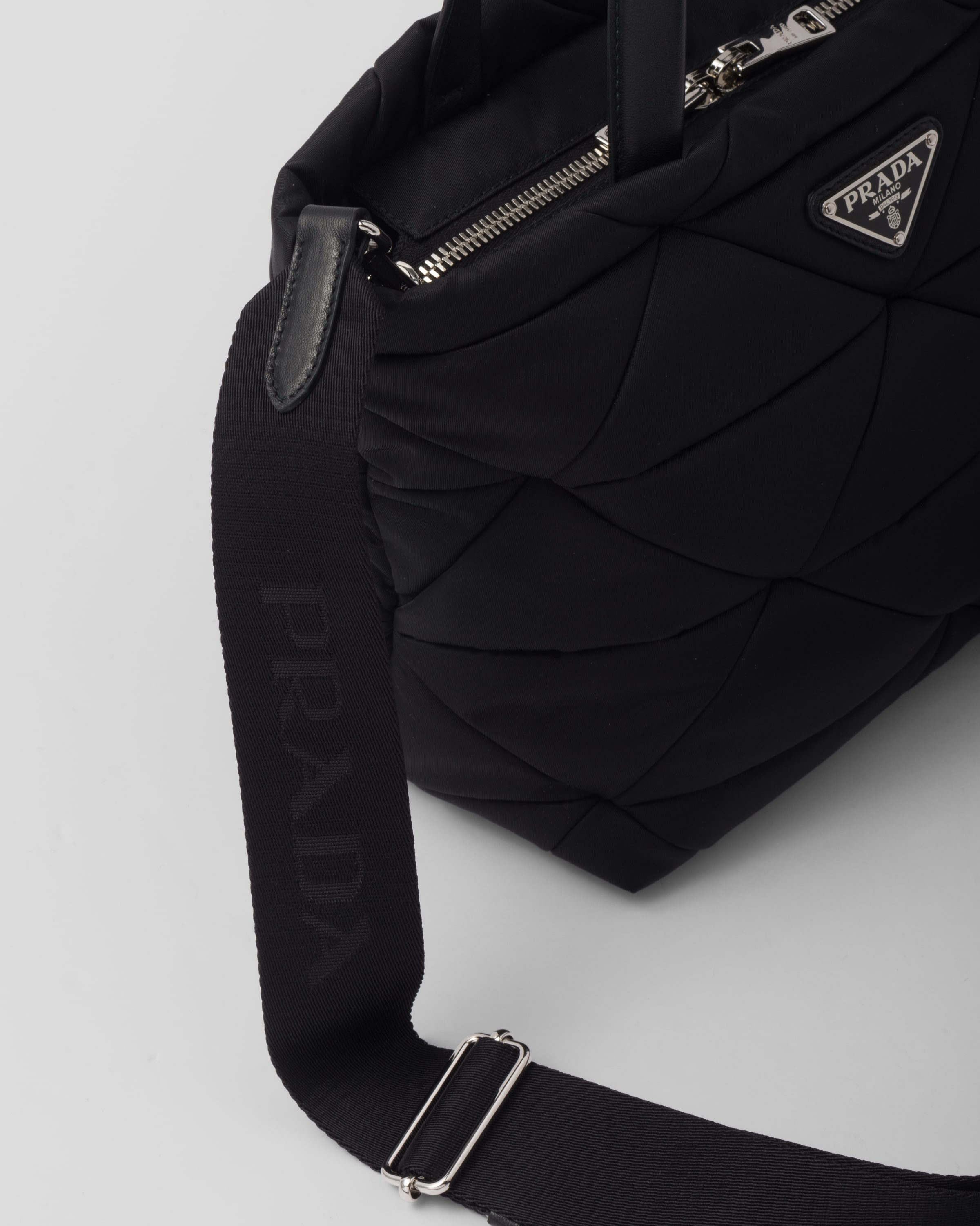 Prada borse in nylon shop