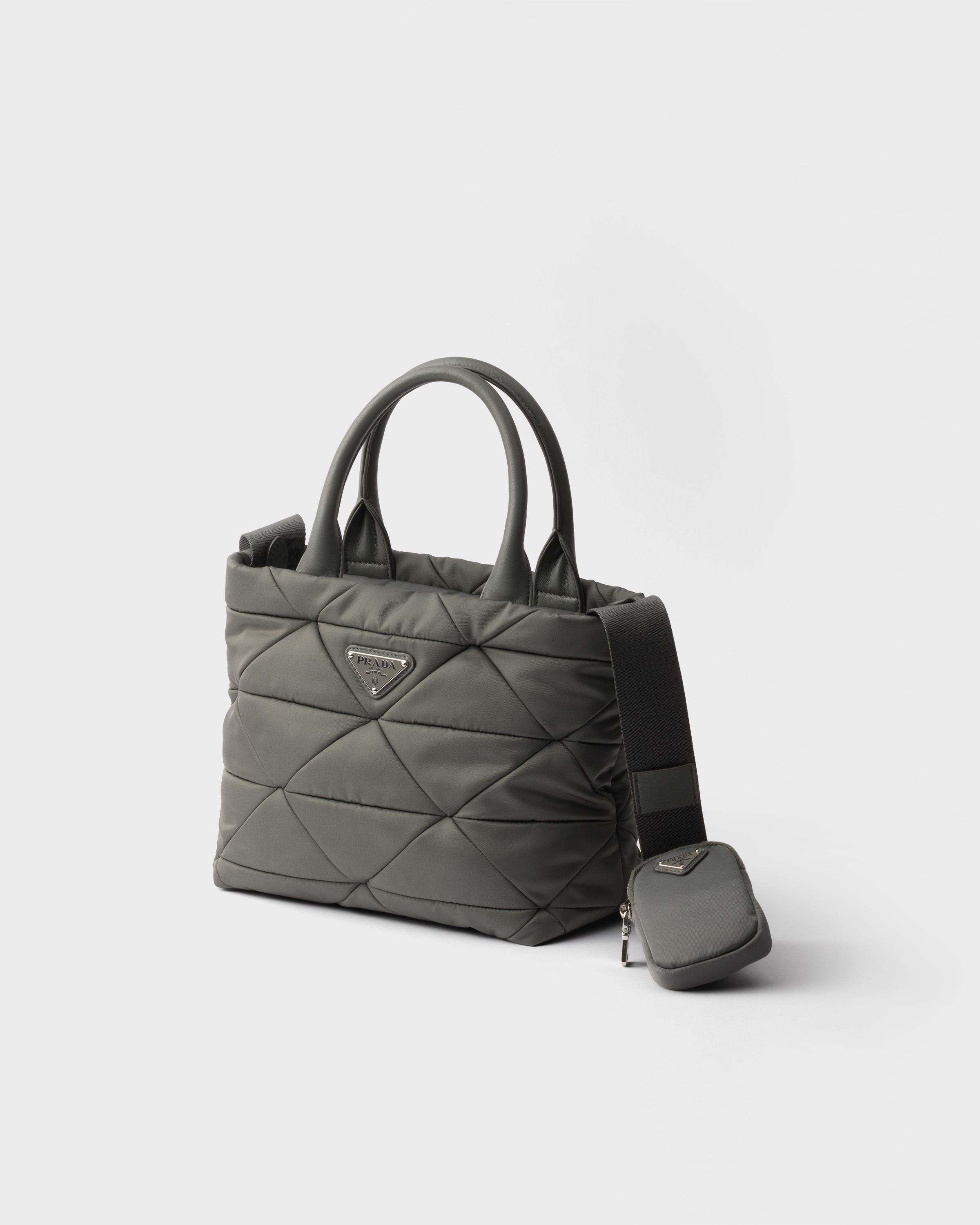 マーキュリーグレー スモール パデッド Re-nylon トートバッグ | PRADA
