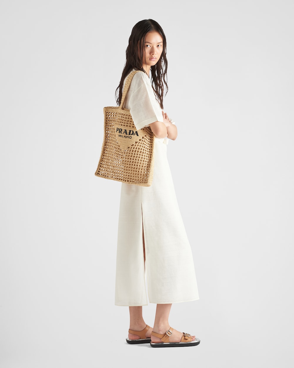 Tan prada 2025