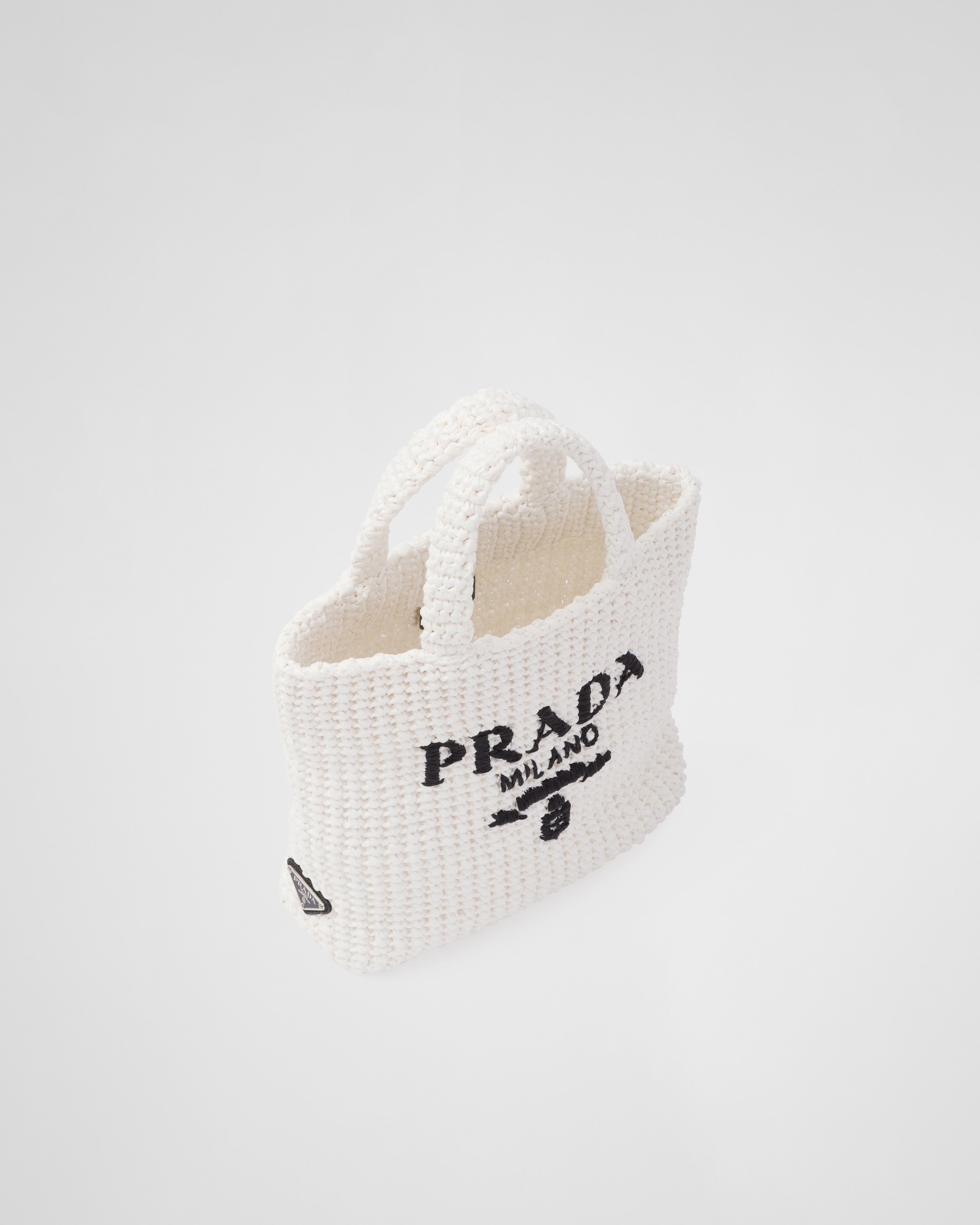 Prada حقيبة تسوق صغيرة من الرافيا 3
