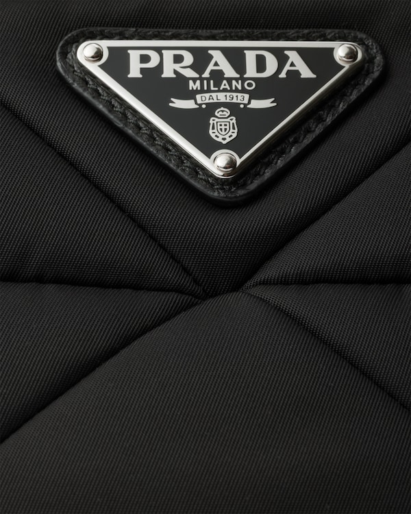 ミディアム パデッド Re-Nylon xレザー トートバッグ - ブラック ミディアム パデッド Re-Nylon xレザー トートバッグ - ブラック