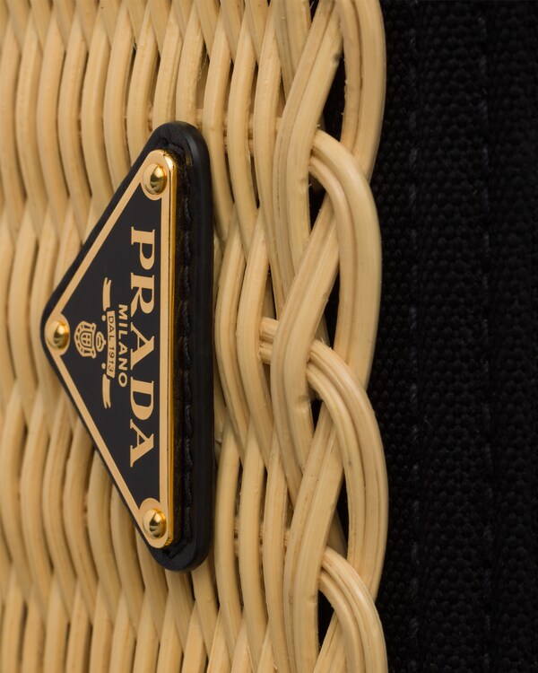 حقيبة تسوّق صغيرة من الخيزران والكانفا - سمرة / أسود حقيبة تسوّق صغيرة من الخيزران والكانفا - سمرة / أسود